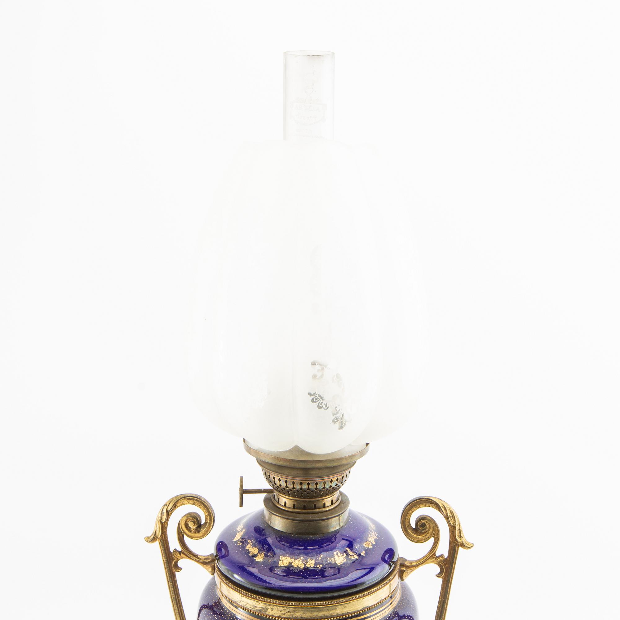 Bordsfotogenlampa omkring 1900.