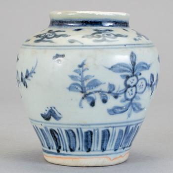 URNA, porslin, Kina, Ming (1368-1644).