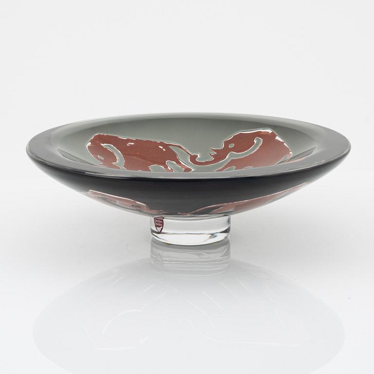 Olle Alberius, a Ravenna elephant glass bowl, Orrefors Gallery, 1988.