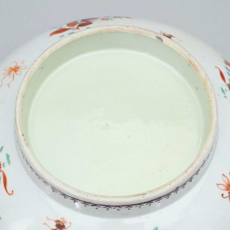 BÅLSKÅL, porslin, Kina, Qingdynastin, Qialong (1736-95).