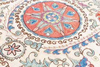 A Suzani embroidery, Uzbekistan, moderna, ca 187 x 142 cm.