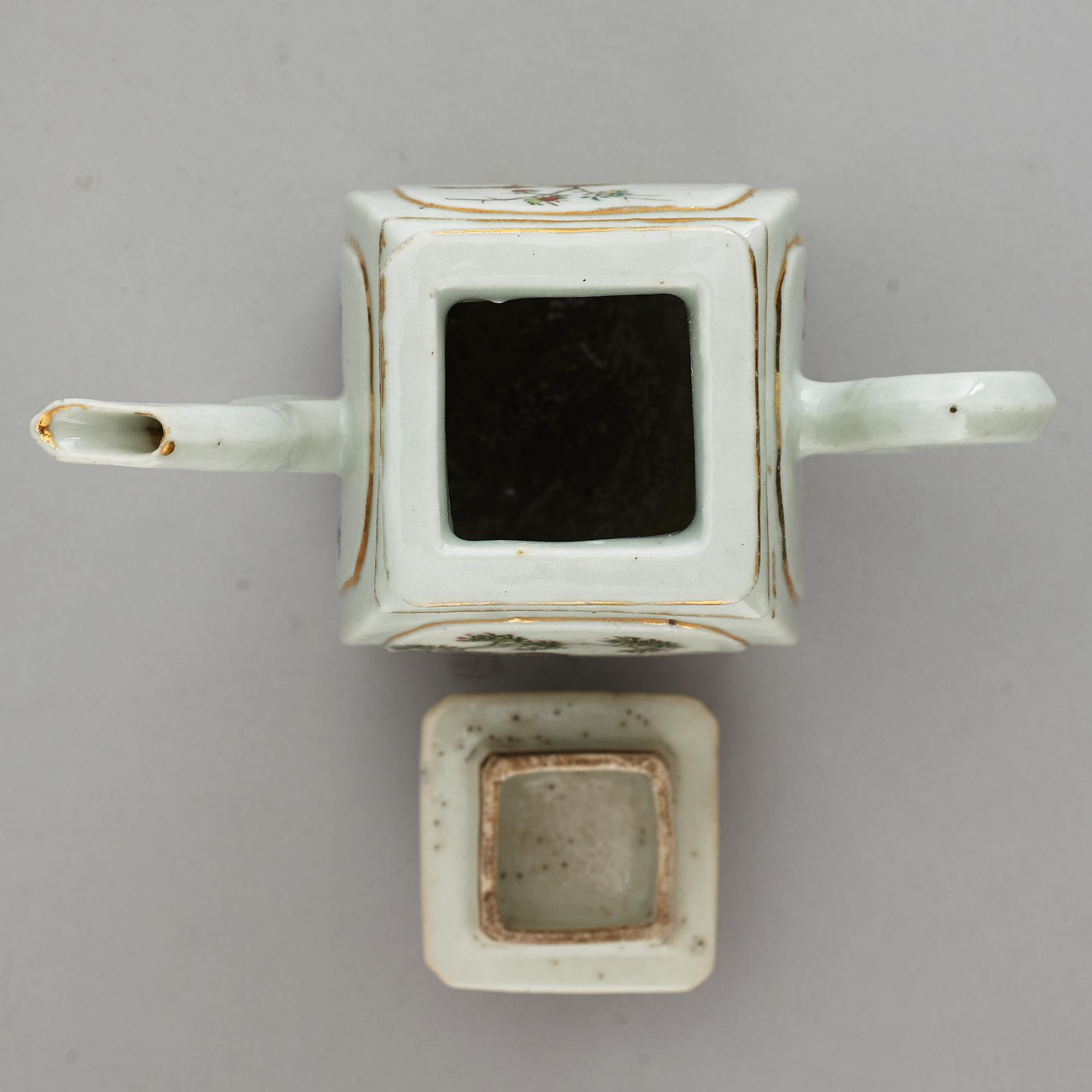 A pair of famille rose vases, and a tea pot, Qing dynasty, 19th Century and circa 1900.