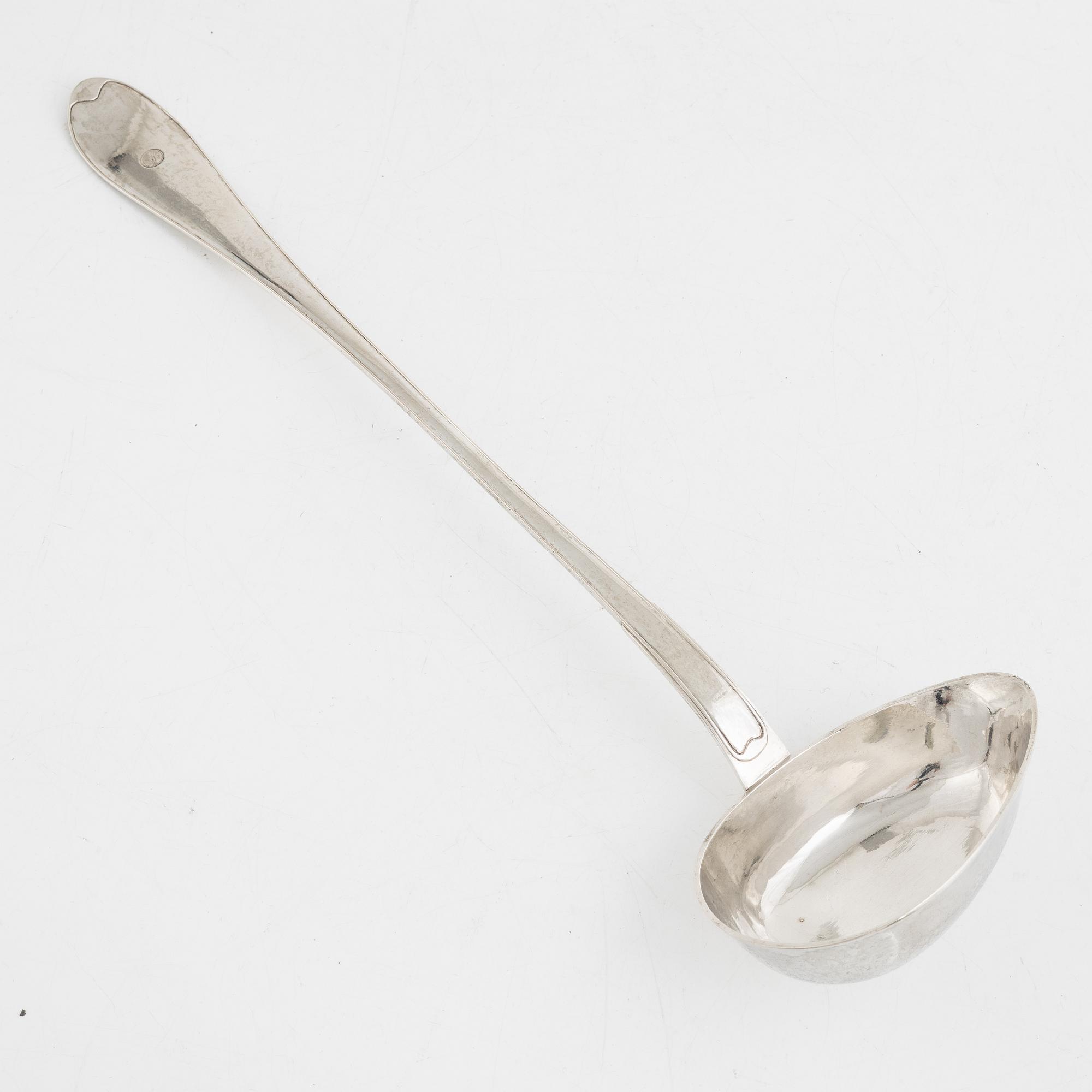 Gustaf Folcker, soppslev, silver, Stockholm 1825. - Bukowskis