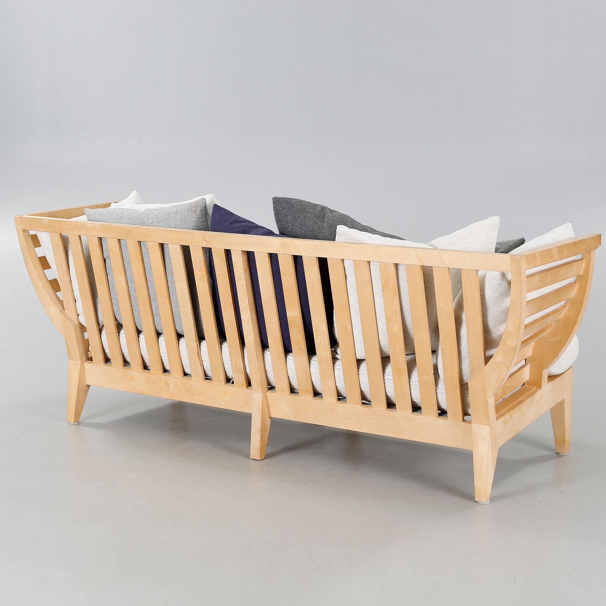 SOFFA, "Träsoffa", Erik Richter, omkring år 2000.