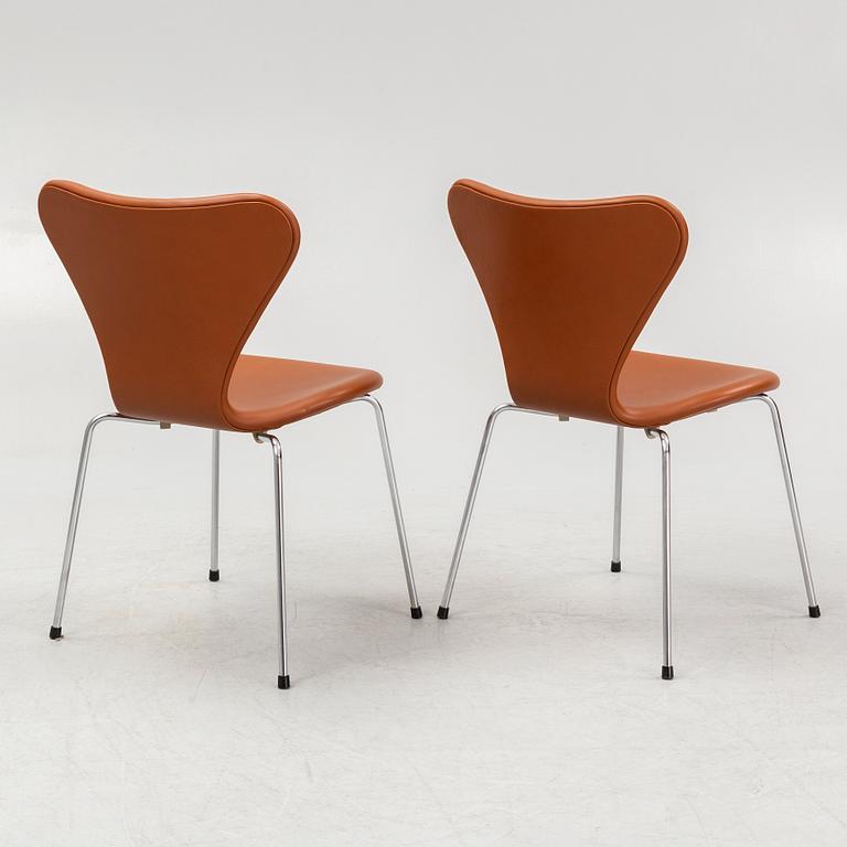 Arne Jacobsen, stolar 6 st "Sjuan" för Fritz Hansen, Danmark.