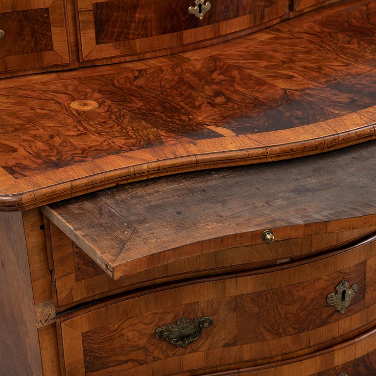 A mid 18th century chest of drawers.