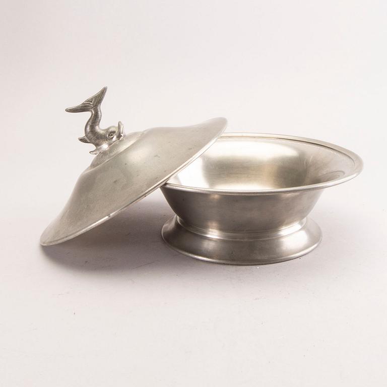 A pewter bowl with lid, a candelabra and a tray from Firma Svenskt Tenn 1927, 1930 and 1960.