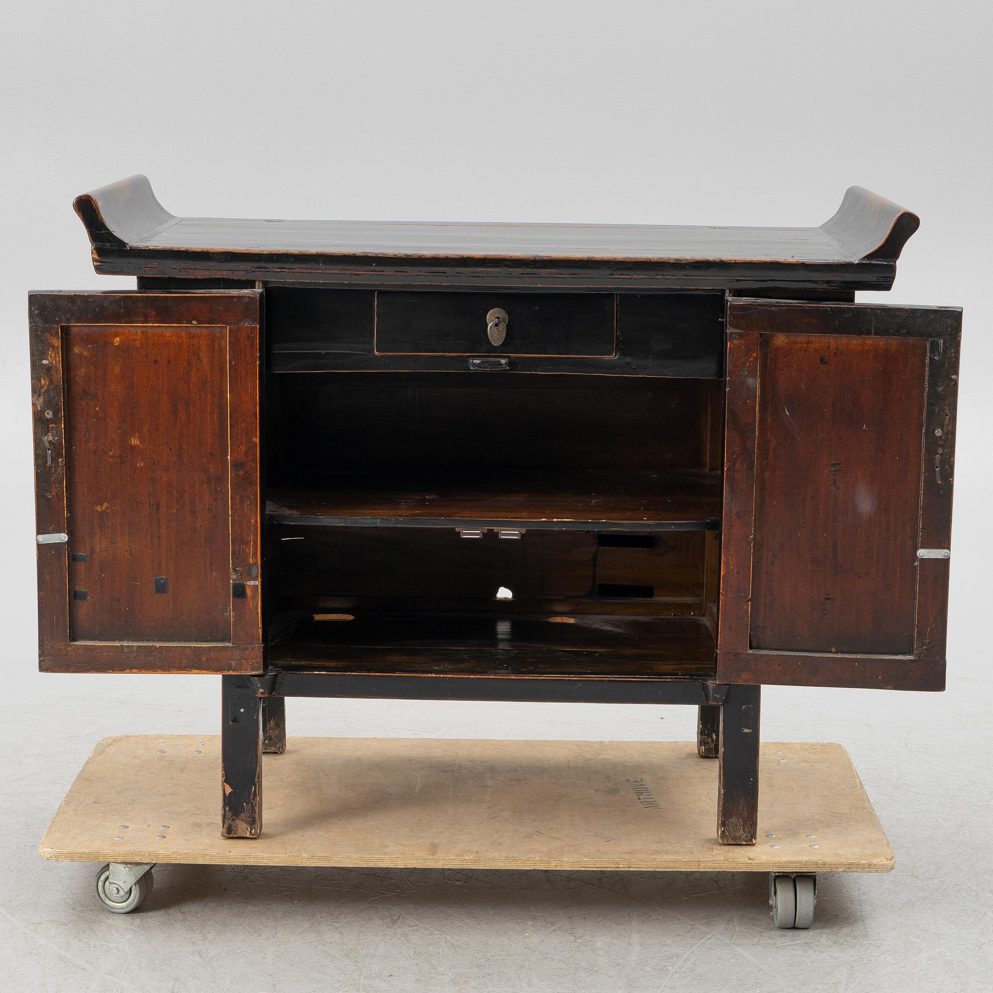 Sideboard, Kina, samtida tillverkning.