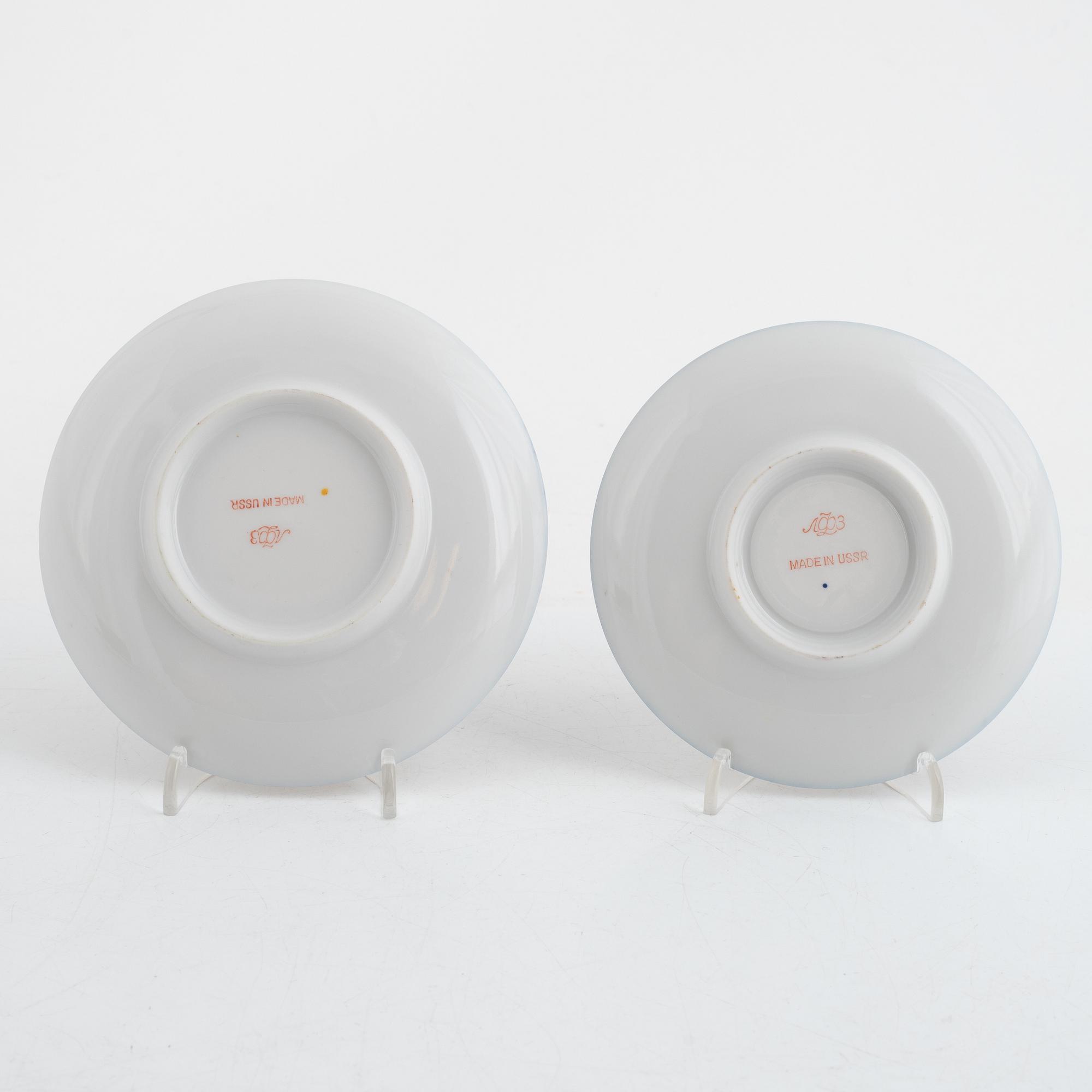 Coffee and tea service, porcelain, Lomonosov, 20th Century (23 pieces).