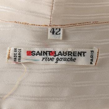 BLUS, Yves Saint Laurent.