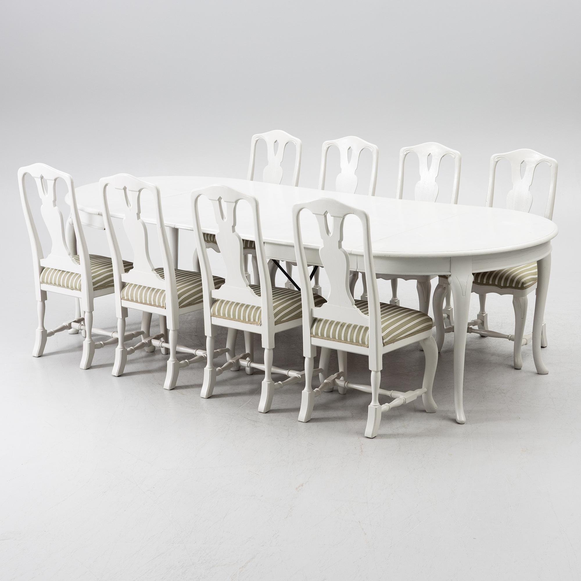 Matbord, 8 stolar, senbarockstil, 1900-tal.