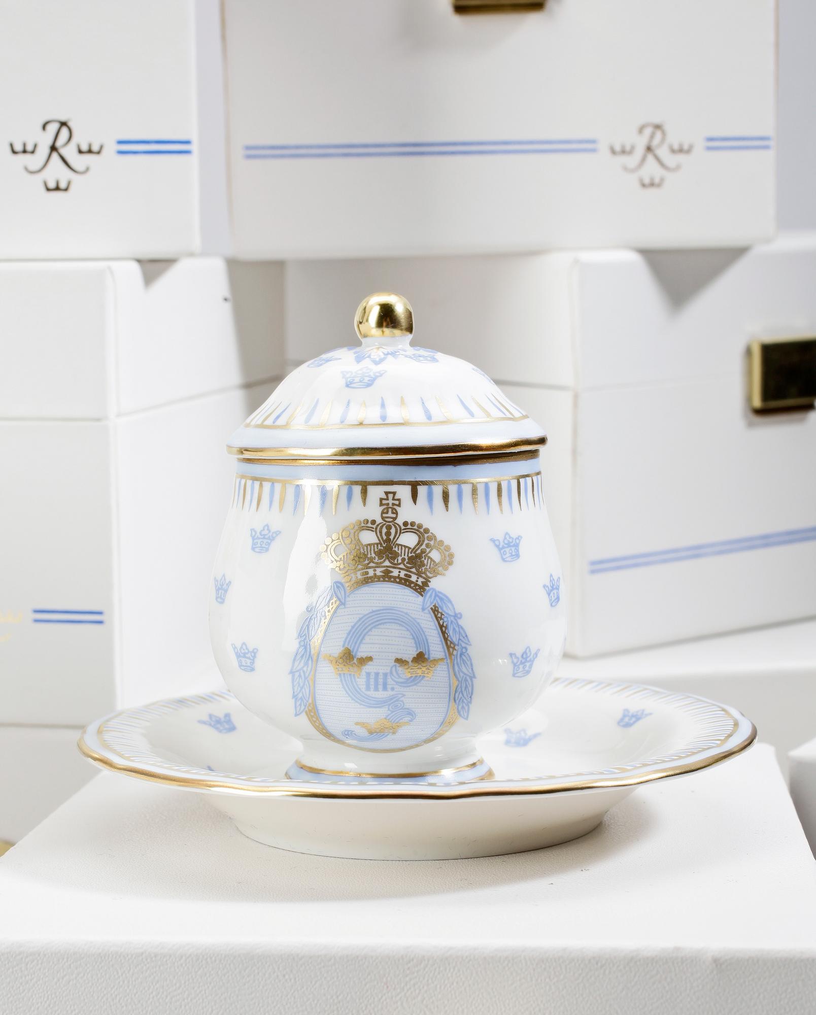 CRÈMEKOPPAR, 23 st, flintgods, Rörstrand, 1900-talets andra hälft.