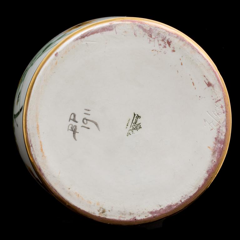 URNA, porslin. Rosenthal. Monogramsignerad  B.P 1911.