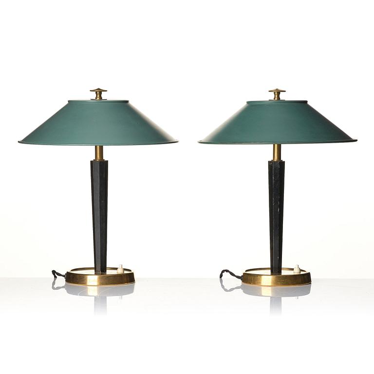 Bertil Brisborg, a pair of table lamps model "30950", Nordiska Kompaniet, 1940s.