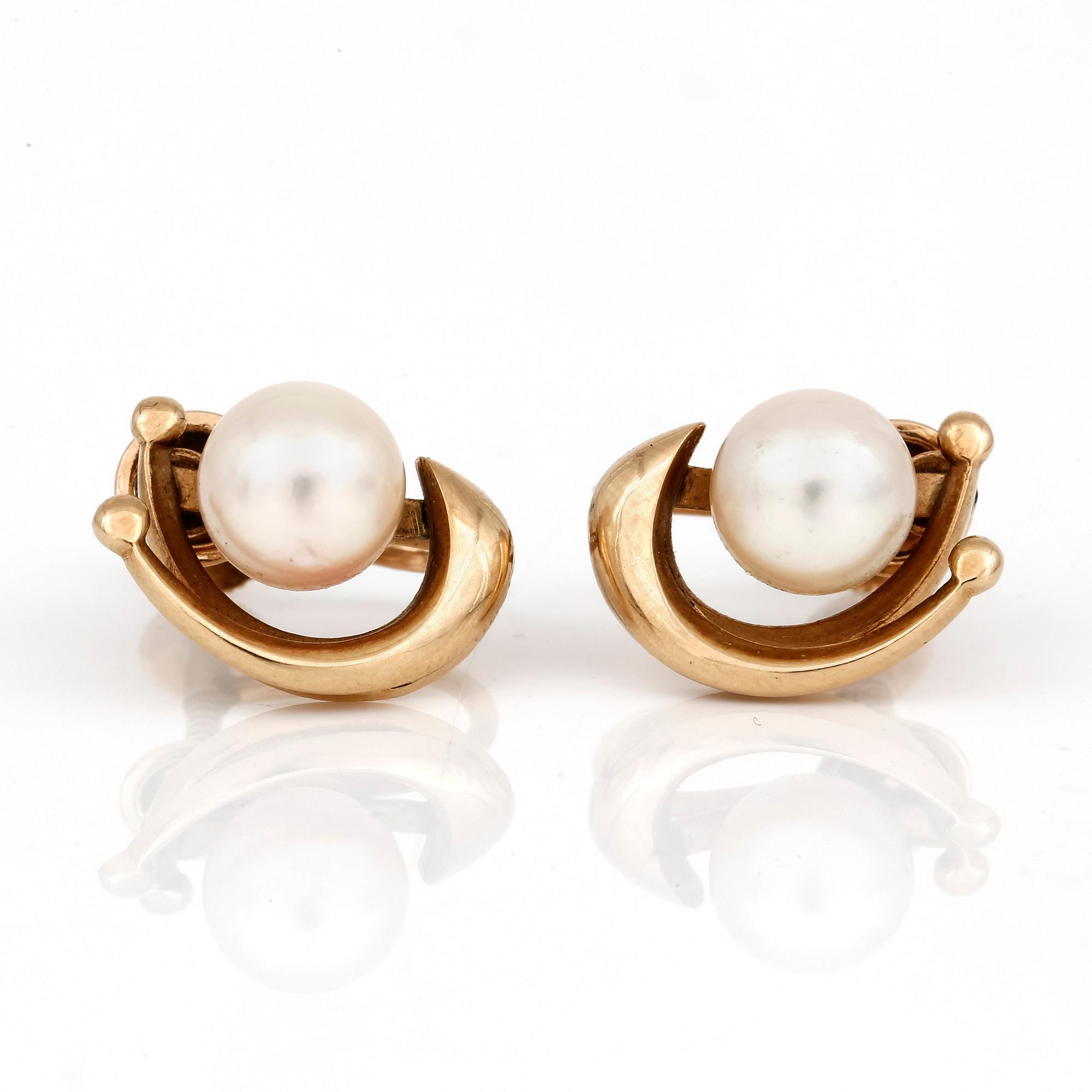 PARTI SMYCKEN, 3 delar, 14 respektive 18K guld, bland annat Gustaf Dahlgren & Co, Malmö, 1957. Vikt ca 13g.