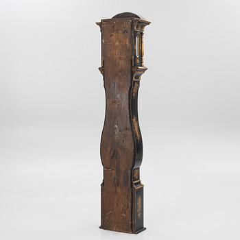 Golvur ur prins Carls samling, senbarock, signerat Peter Knapp Karlshamn N:o 41 (urmakare i Karlhamn, burskap 1749).