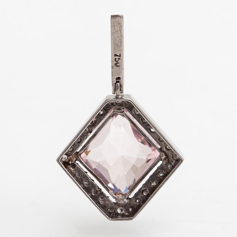 An 18K white gold pendant with a morganite and diamonds approx. 0.48 ct in total.