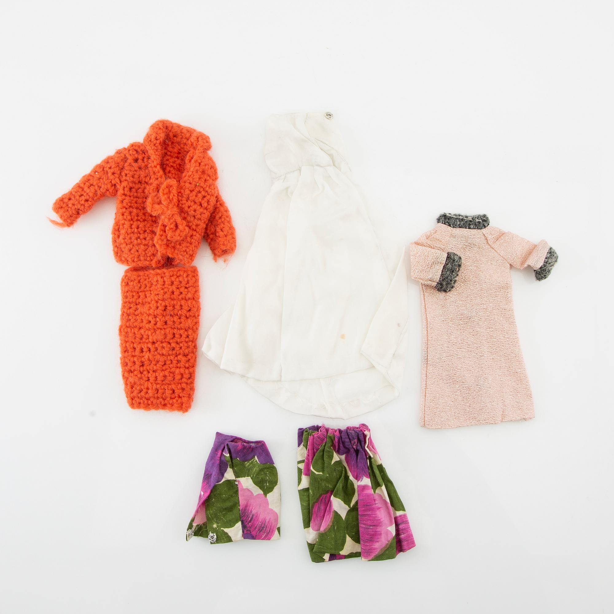 Barbie, doll, vintage "Ponytail" with various clothes and accessories, wardrobe and box, Mattel 1960.