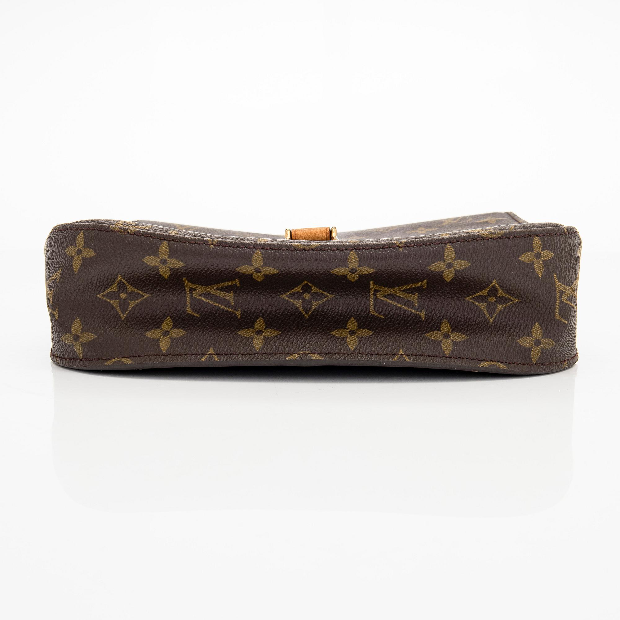 Louis Vuitton, a Monogram Canvas 'Saint-Cloud' bag.