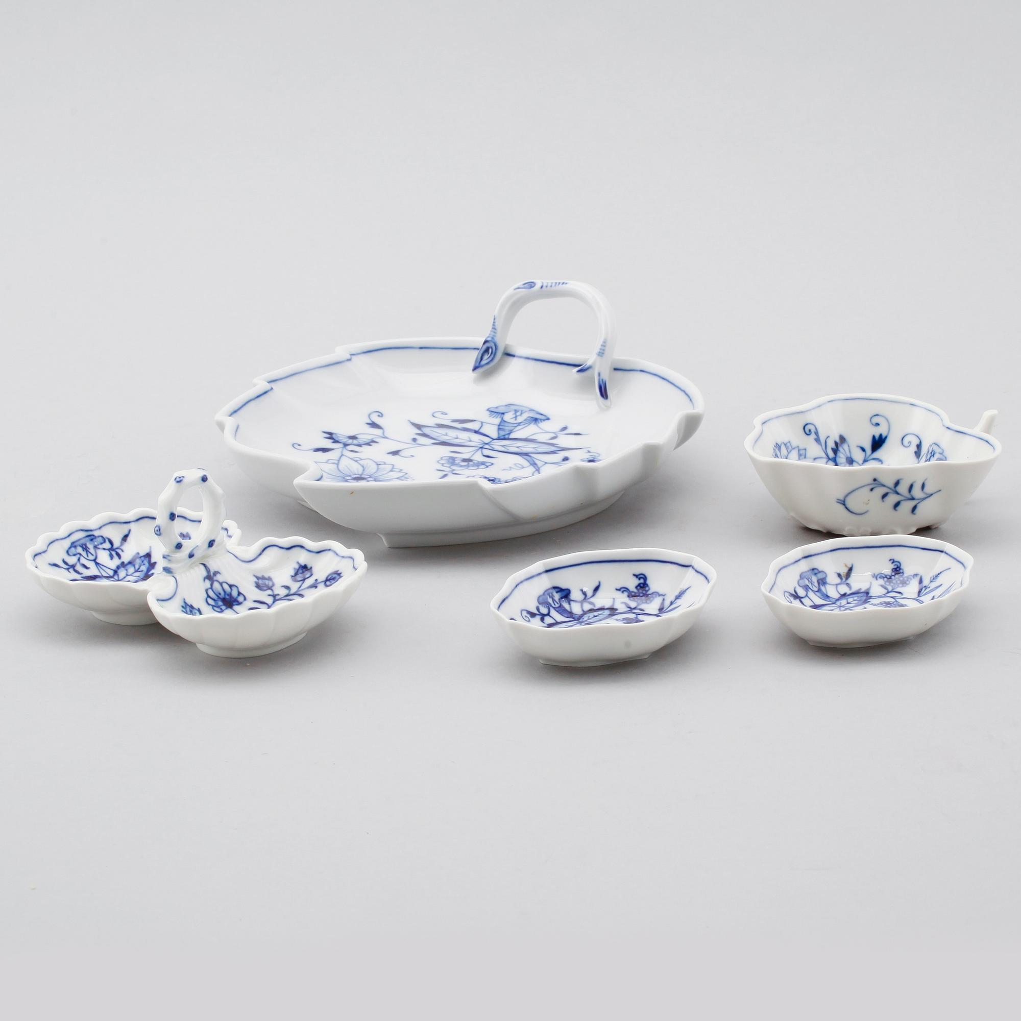PORSLINSFÖREMÅL, 5 delar, Meissen, 1900-talets mitt.
