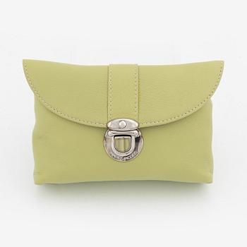 Marc Jacobs, a light green leather makeup-bag.