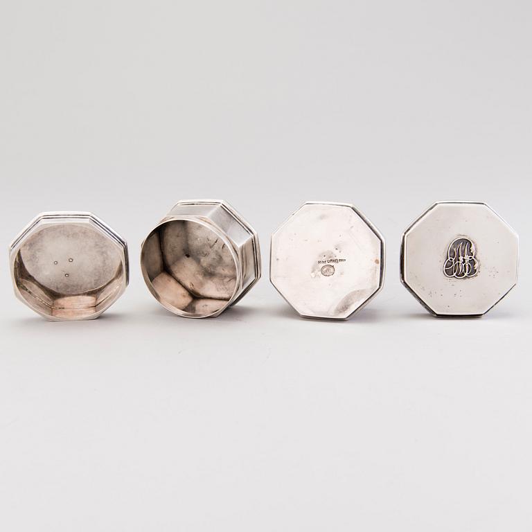 OLOF ROBERT LUNDGREN, A pair of octagonal silver boxes, Turku Finland 1866.