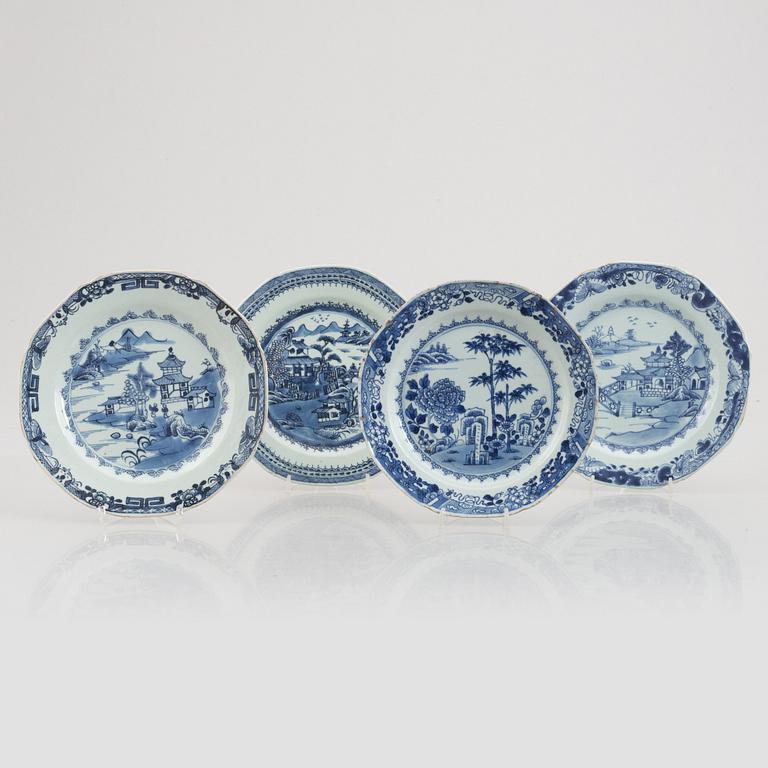 Seven blue and white export porcelain plates, China, Qing dynasty, 18th century.