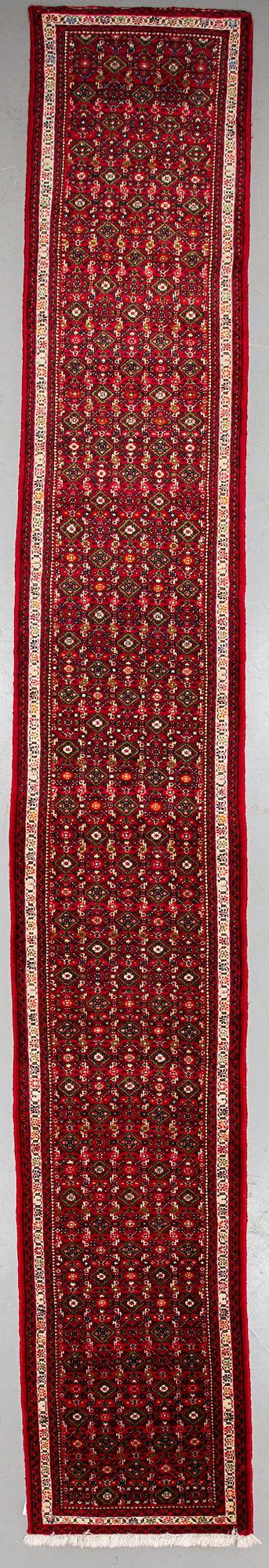 A RUNNER, Hamadan, ca 594 x 82 cm.