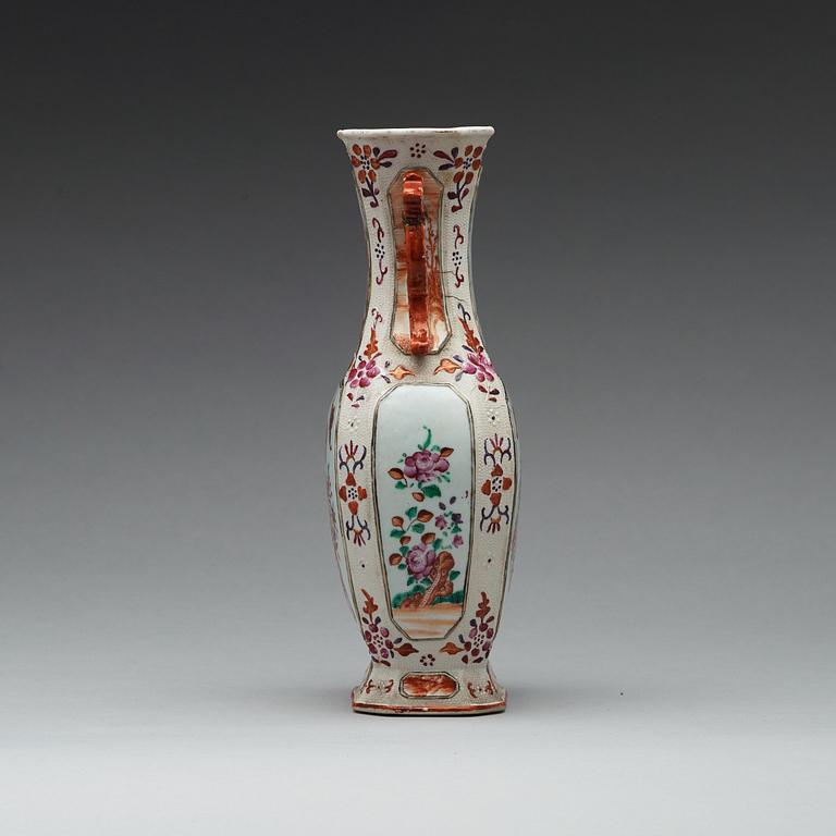 VAS, kompaniporslin. Qingdynastin, Qianlong (1736-95).