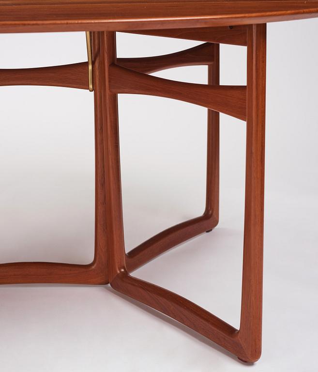 Peter Hvidt & Orla Mølgaard Nielsen, a teak gate leg dining table, France & Son, Denmark, 1950s-1960s.