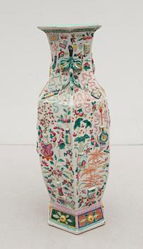 VAS, porslin, Kina, 1800-tal.