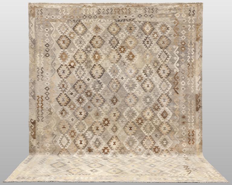 A Kilim carpet, approx. 352 x 252 cm.