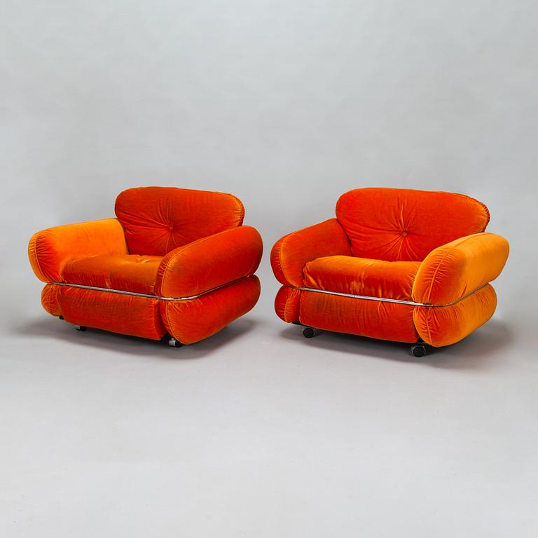 Kurt Hvitsjö, fåtöljer, ett par, "Hannibal" Isku 1970-tal.