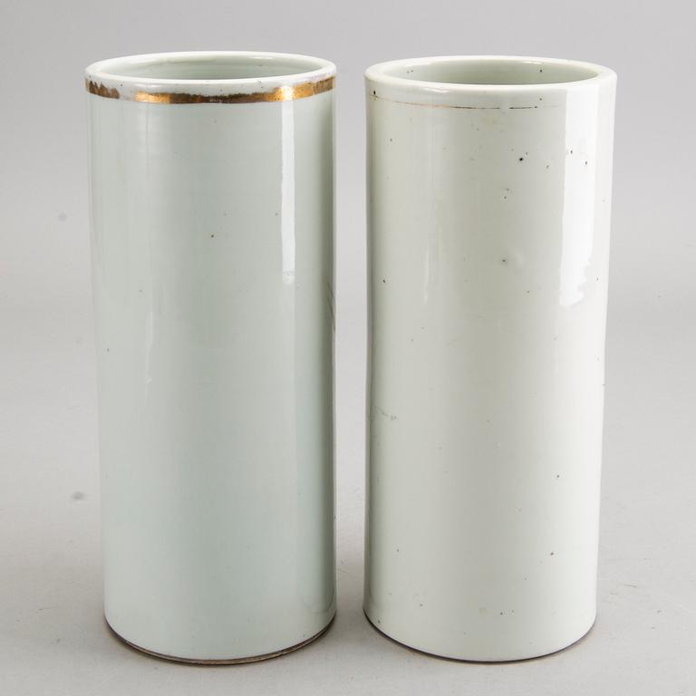 TWO CHINES PORCELAINS BRUSH  STANDS   20TH CENTURY.