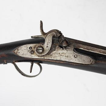 A percussion gun, first half of the 19th century.
