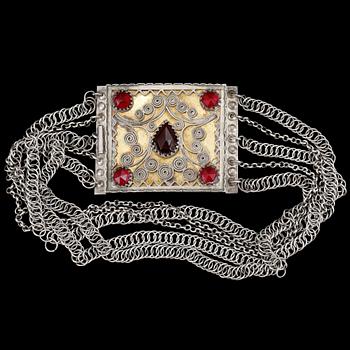 DRÄKTSMYCKE, silver, 1896, CG Hallberg, tot vikt 88 gram.