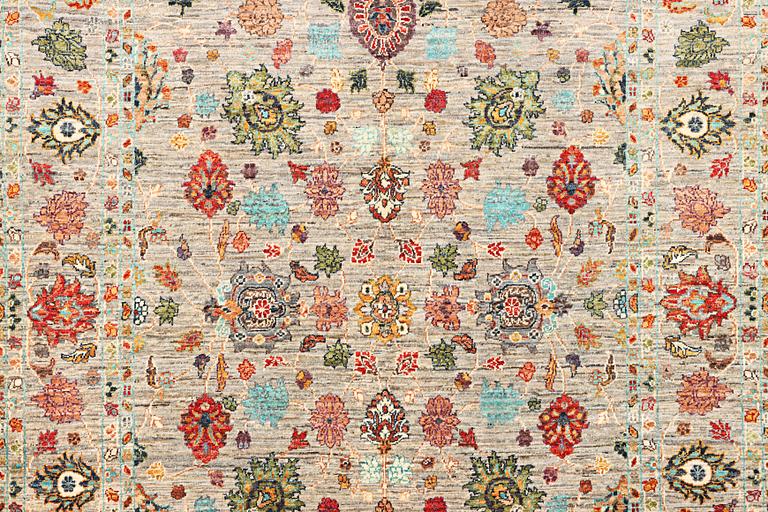 A Ziegler Ariana carpet, c. 250 x 170 cm.