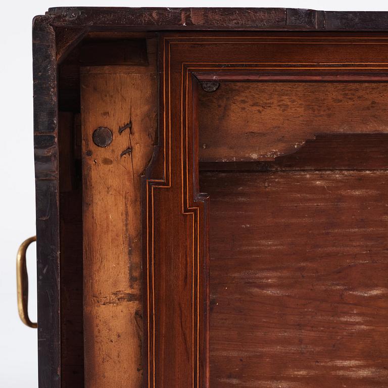 A Gustavian travel secretaire by Georg Haupt (master in Stockholm 1770-1784), signed.