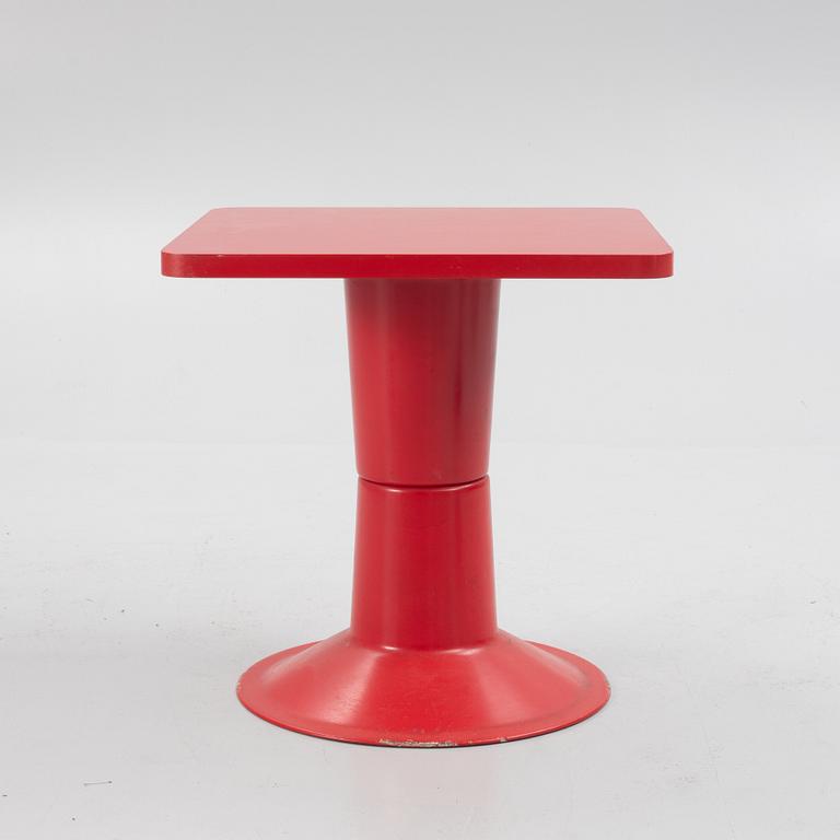 Yrjö Kukkapuro, a "Saturnus" table and two chairs, Haimi, Finland, 1970's.