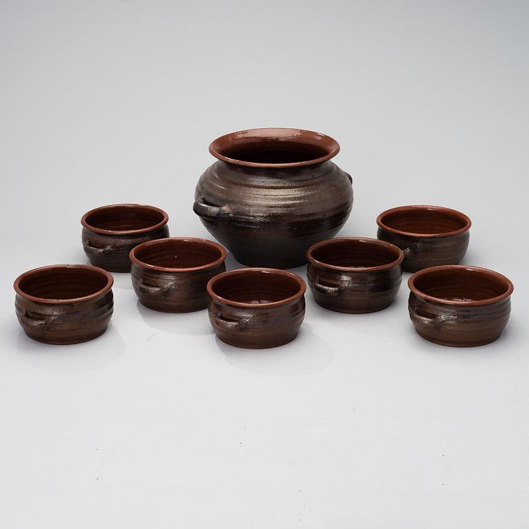 Redclay pot and 7 bowls by Erkki Stenius for Savitorppa 1970s.