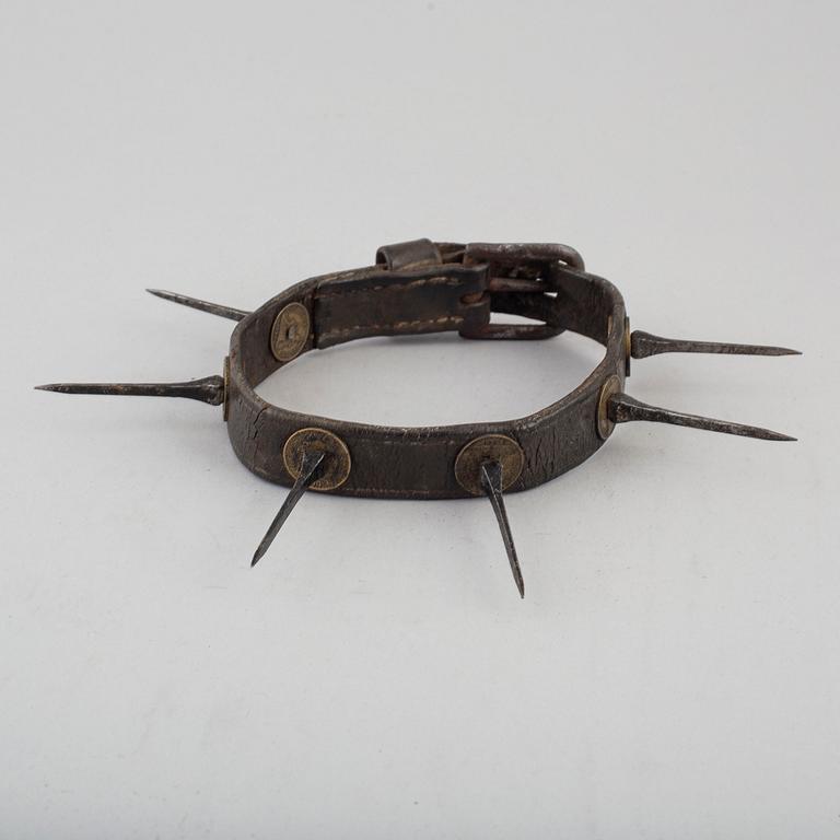 A first half of the 20th century dog collar.