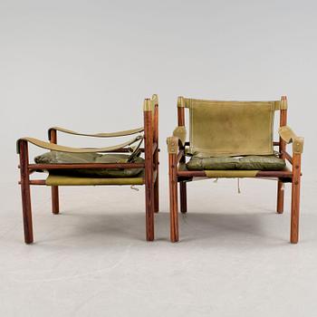 KARMSTOLAR, ett par, "Sirocco", Arne Norell, formgiven 1964.