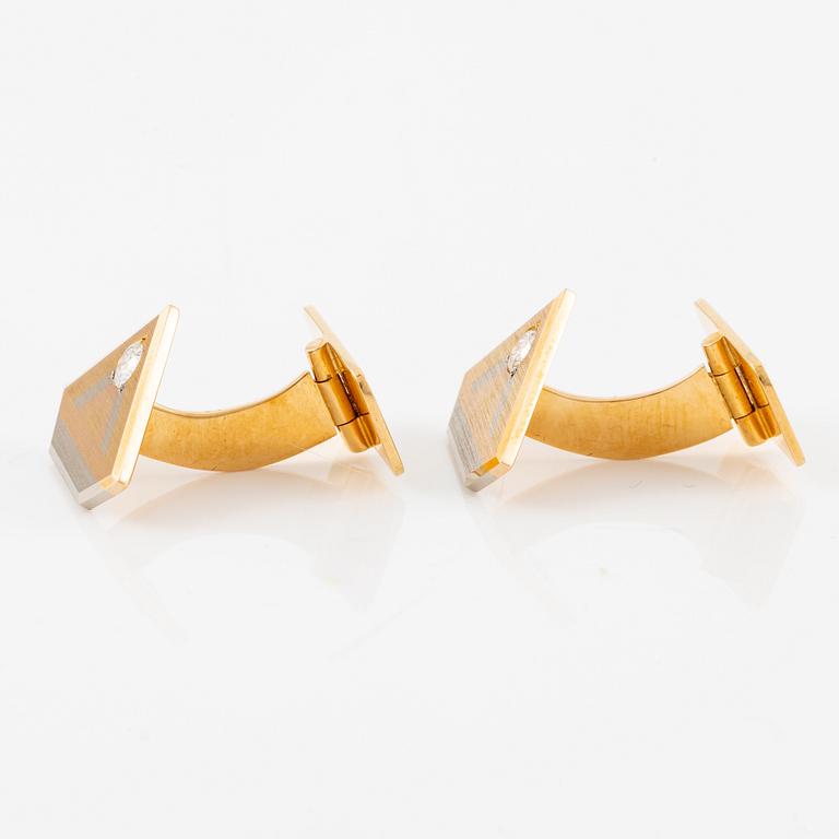 Manschettknappar, ett par, 18K guld med briljantslipade diamanter.