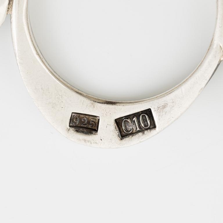 Sven-Erik Högberg, a hairpin, sterling silver, Gothenburg 1977.