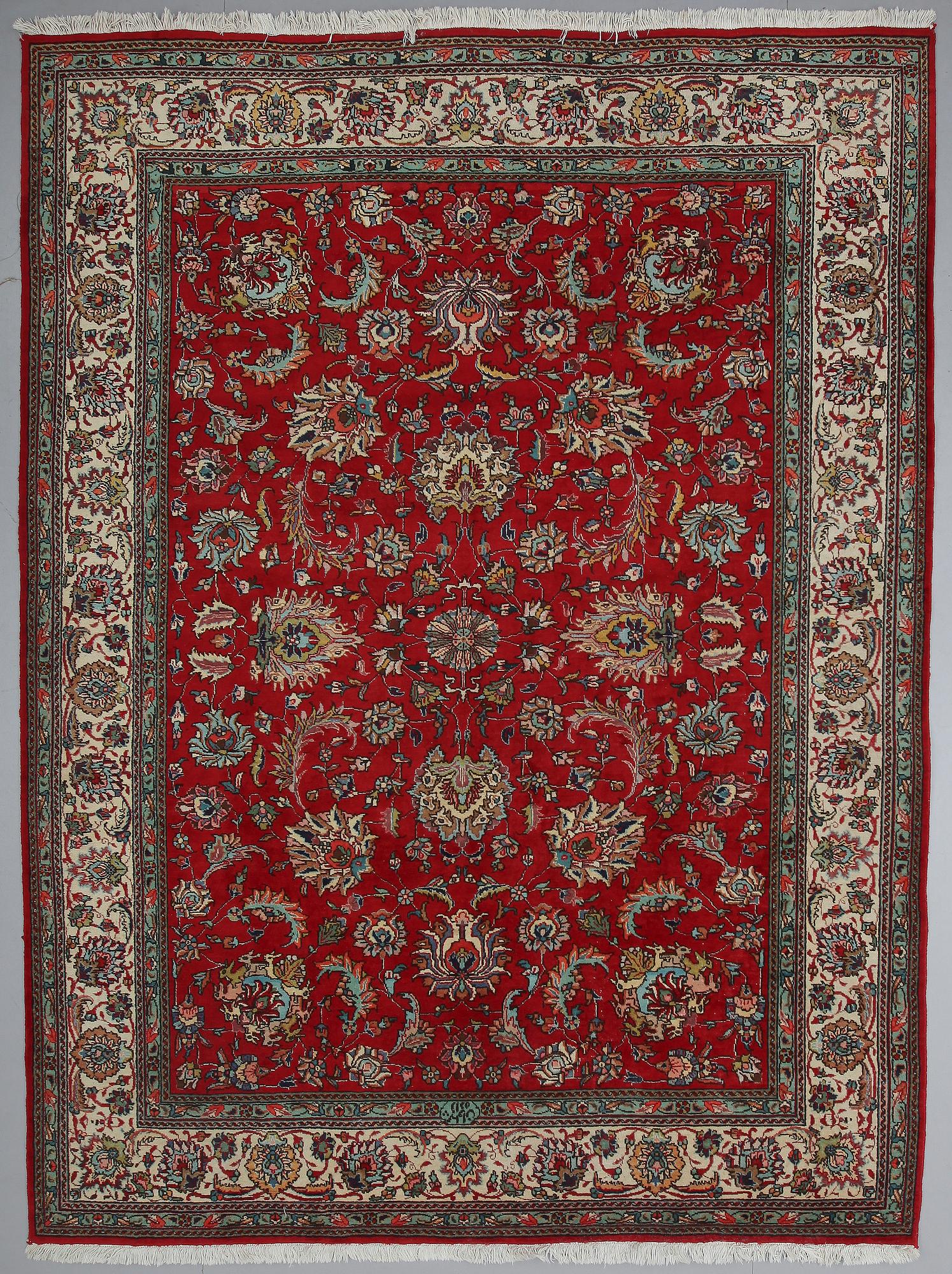 MATTA, orientalisk, ca 347 x 258 cm.