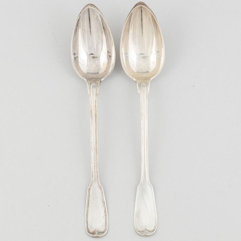 A pair of French silver serving spoons, Paris 1809-19.