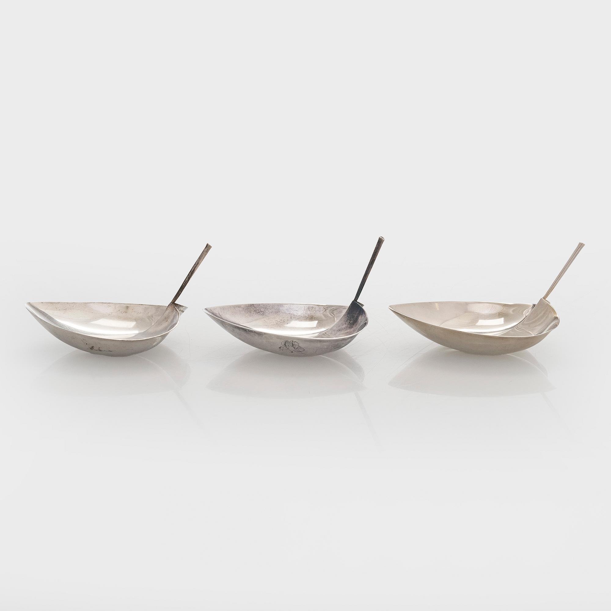 Tapio Wirkkala, Three 'TW 4' silver bowls, Kultakeskus, Hämeenlinna 1959, 1958, and 1961.