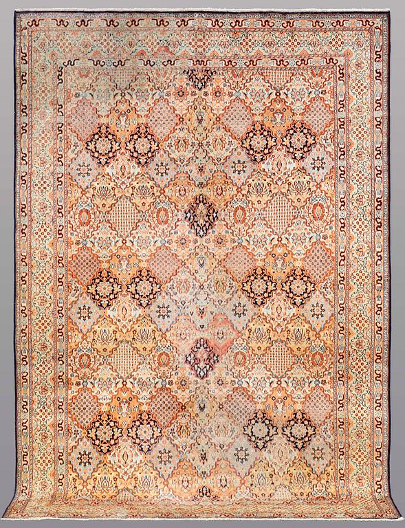 A RUG, Silke Kashmir, 274 x 182 cm.