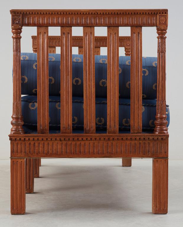 BANKETTSOFFA. Sengustavianskt stockholmsarbete, 1700-talets slut.
