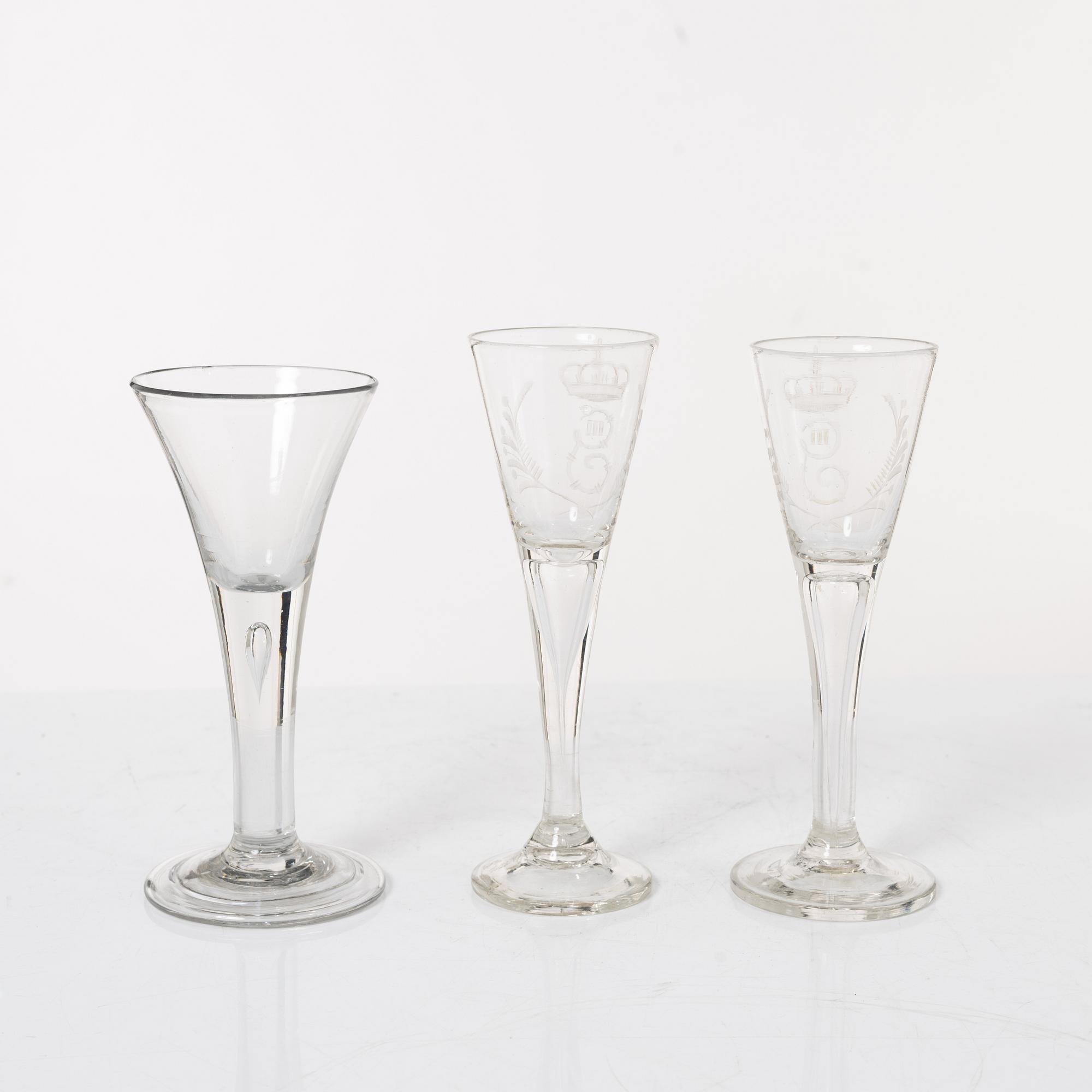 Six glass items, 18th-19th Century.